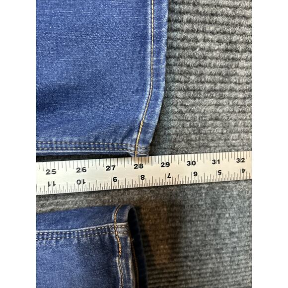 Old Navy Womens High Rise Rockstar Skinny Jeans Size 16 Blue Built In Warm - Picture 8 of 9